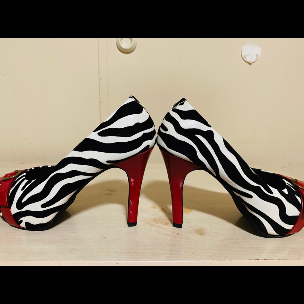 High Hells - image 3